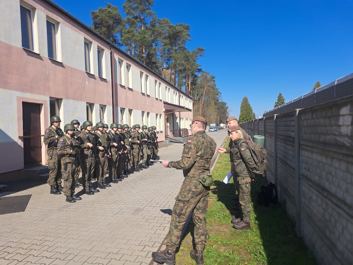 Kadeci OPW sprawdzili swoje siły w terenie!